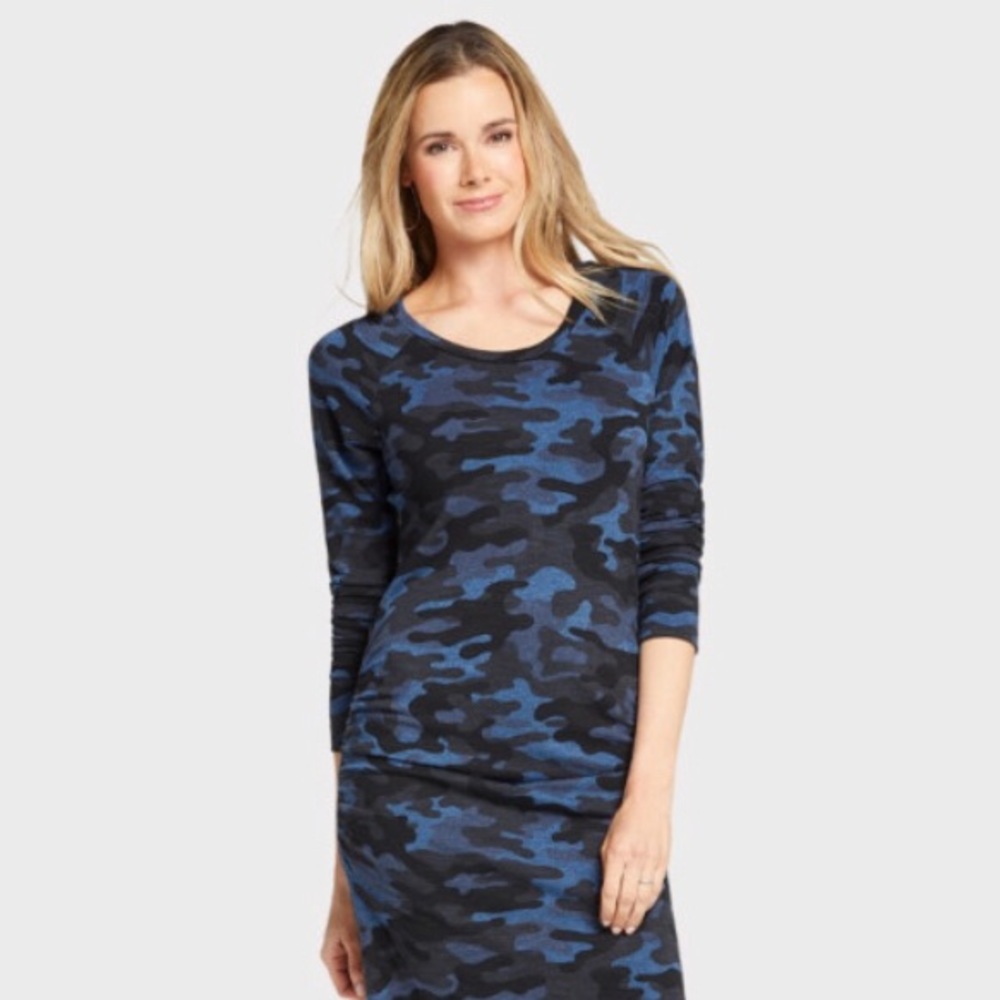 Sundry Camo Sweatshirt Dress Style: #EE-05R-F12